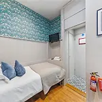 Vancouver Hotel And Studios